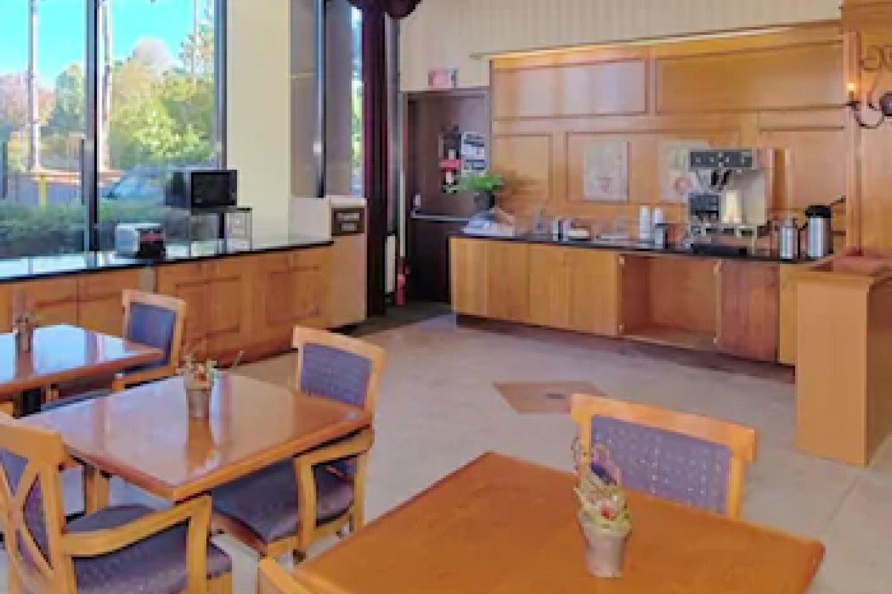 Knights Inn Six Flags Lodge West Extérieur photo